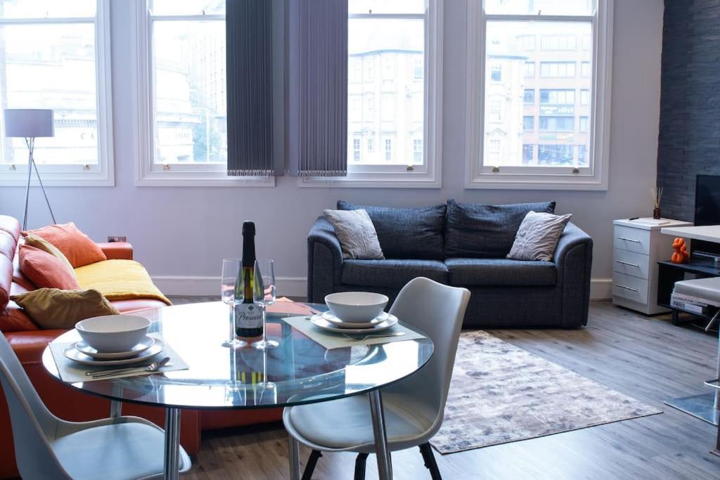 Spacious Apartment In City Centre - Free Parking Nottingham Eksteriør bilde